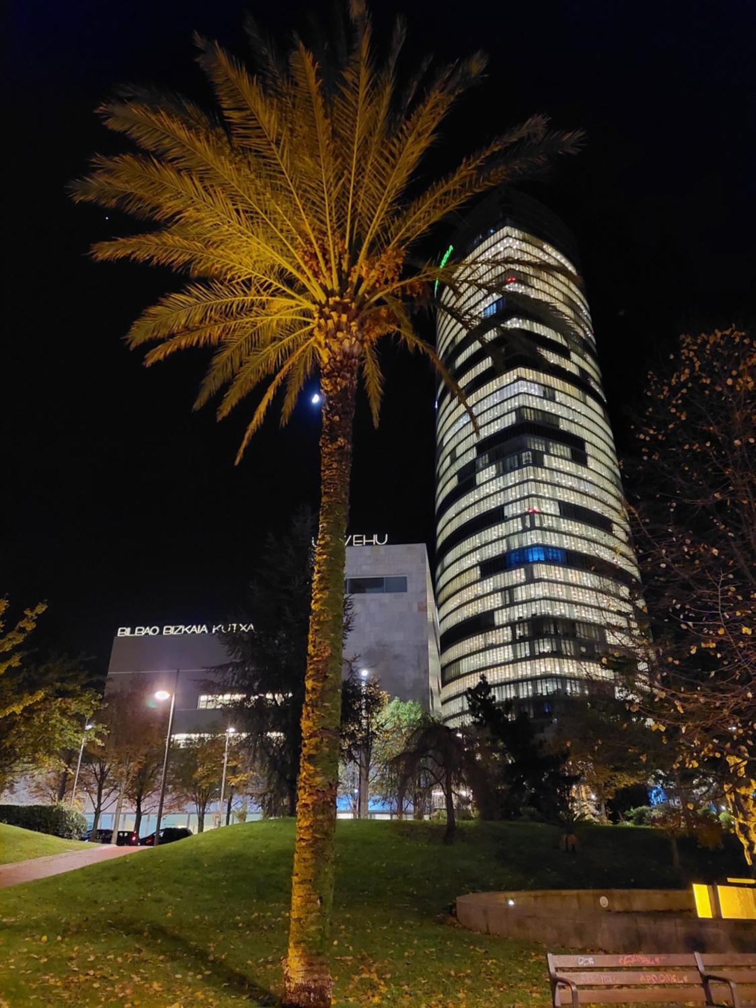 Bilbao Center Apt Parking Apartment Exterior photo